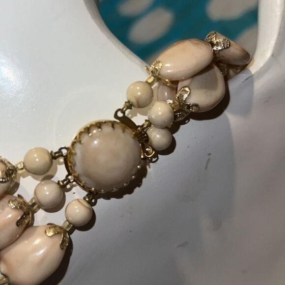 Vintage Stone Three Strand Necklace - Picture 5 of 7